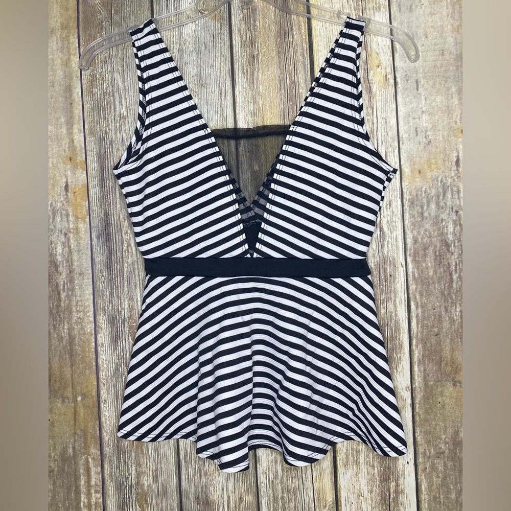 Striped peplum top juniors med